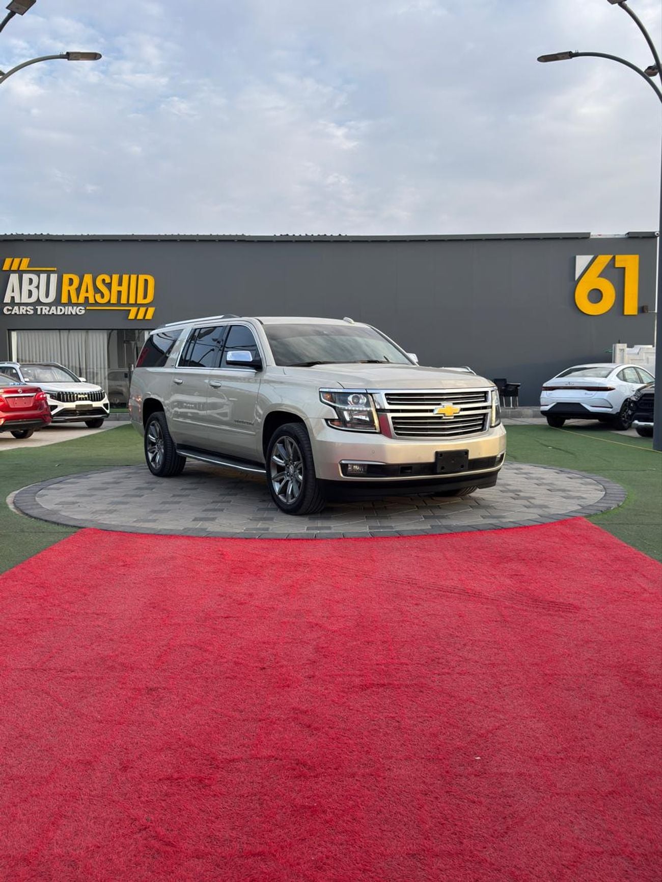 Chevrolet Suburban LTZ 5.3L 4WD