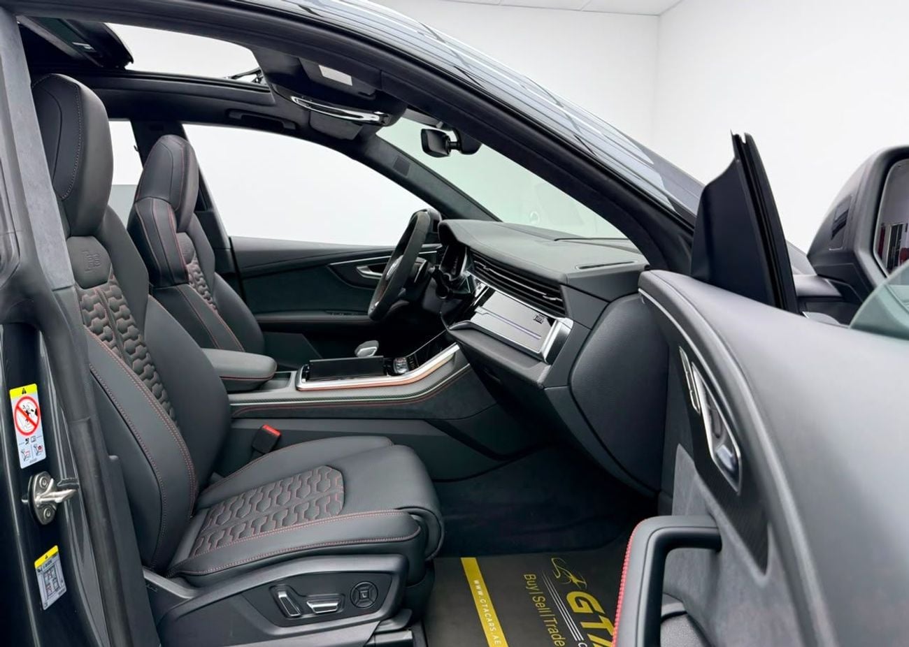 Audi RSQ8 STD 2026 Audi RSQ8 4.0TFSI Quattro, Warranty, Low Km, Fully Loaded, Excellent Condition, Euro
