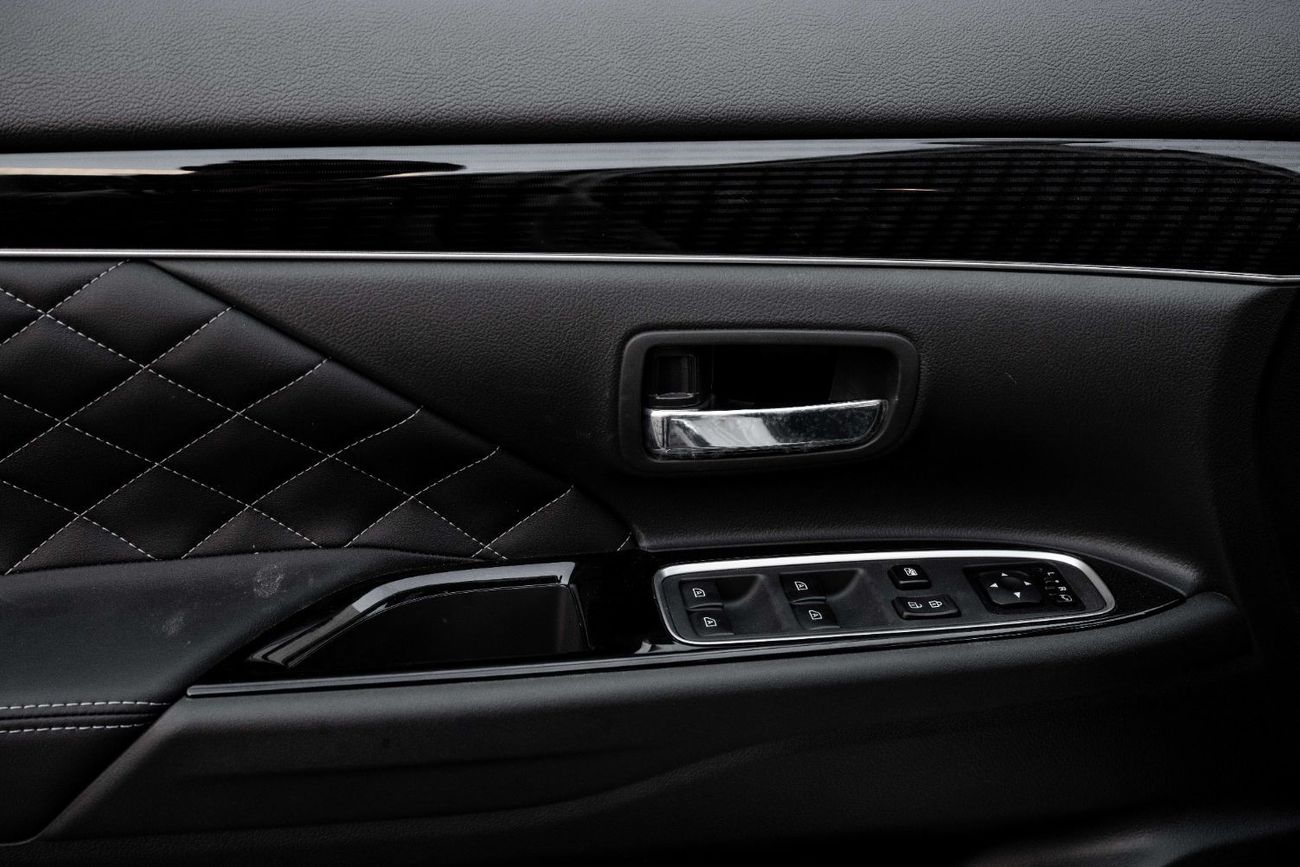 Mitsubishi Outlander | 1,508 P.M  | 0% Downpayment | ENJOY 7S!