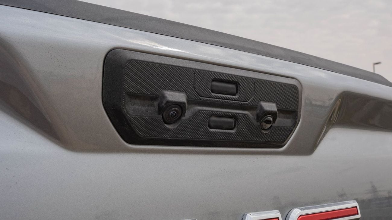 جي أم سي سييرا 2025 GMC Sierra SLE V8 5.3L AT Petrol Single Cab (Gray)