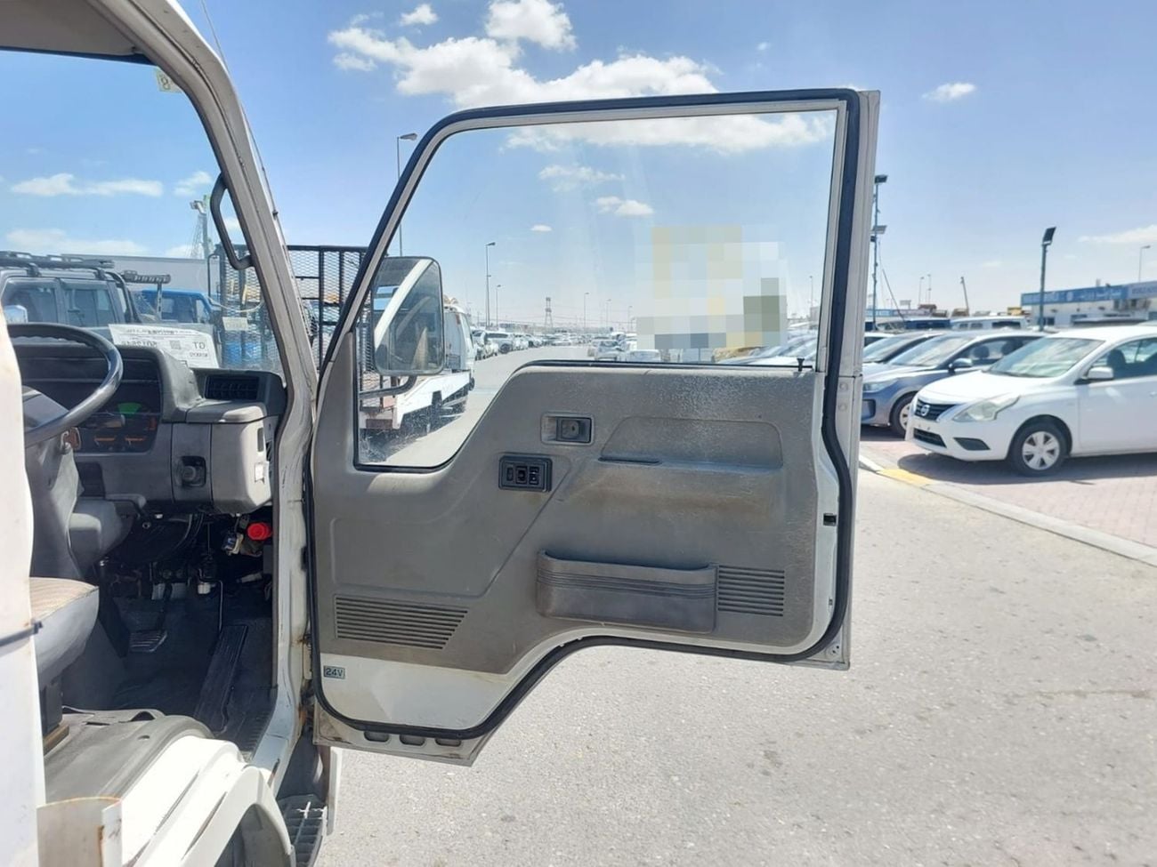 Mitsubishi Fuso Canter MITSUBISHI CANTER TRUCK RHD 1992 MODEL 3.9 L DIESEL MANUAL(PM60495)