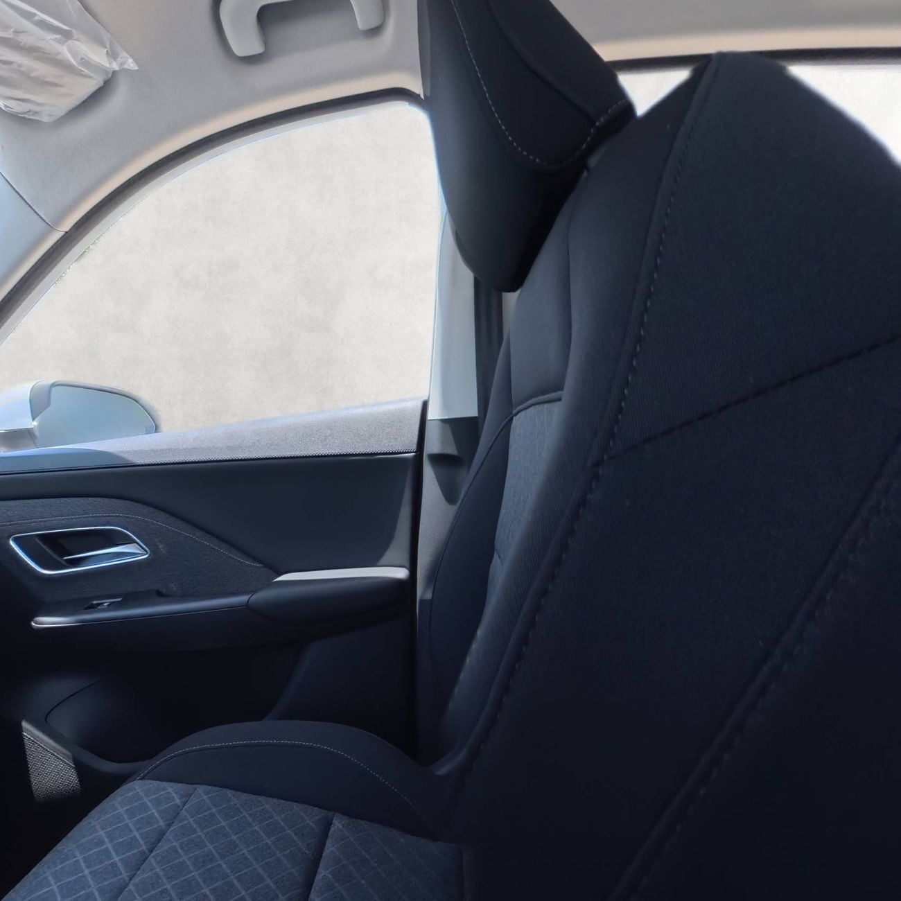 MG ZS STD 2.0