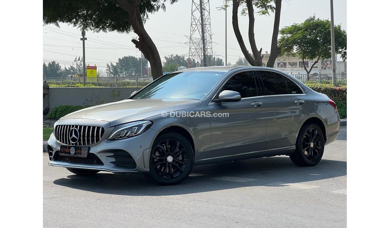 Mercedes-Benz C 300 Sport MERCEDES BENZ C300 2015 4MATIC IN PERFECT CONDITION WITH WARRANTY