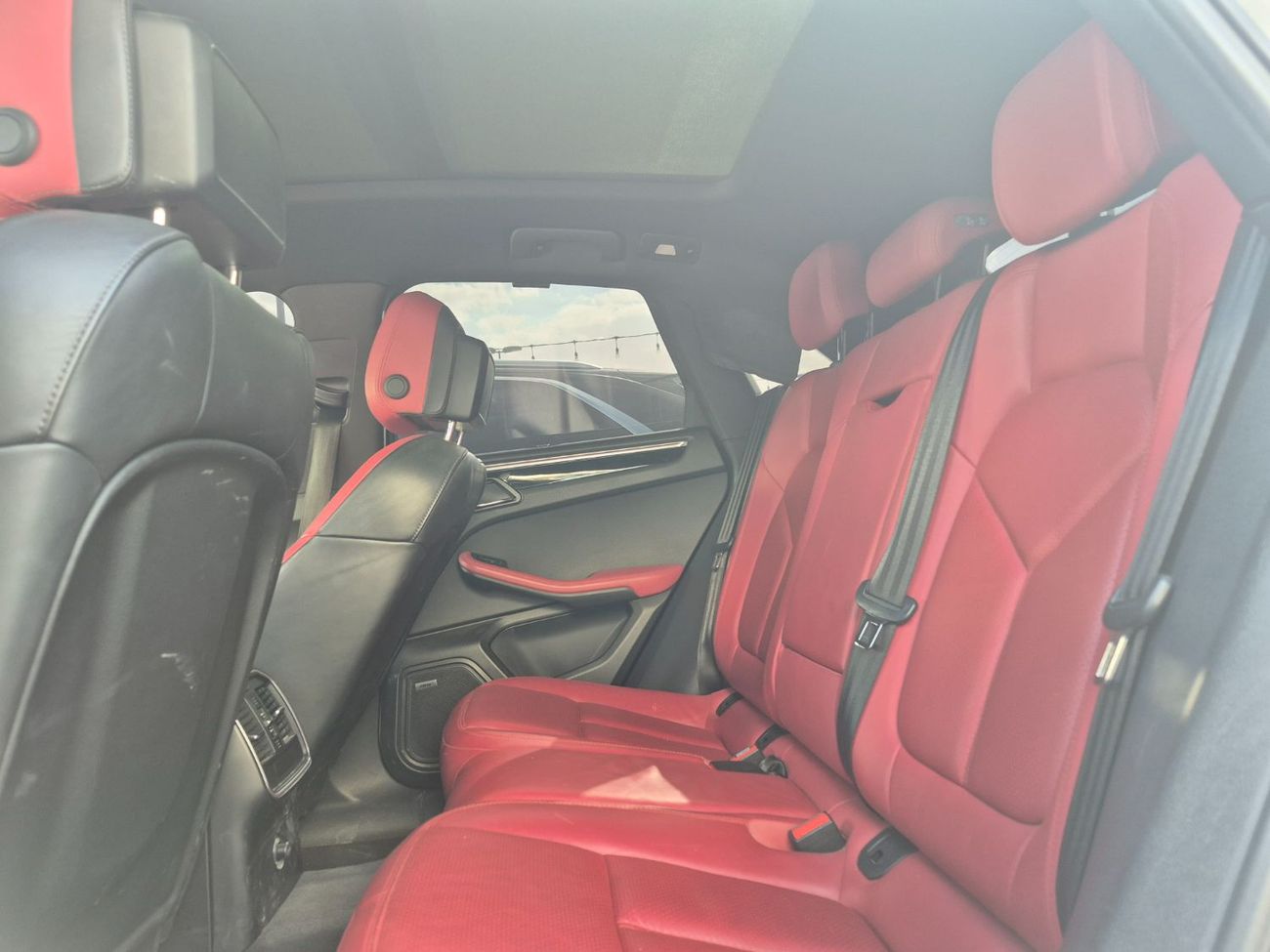 Porsche Macan S 3.0L (340 HP)