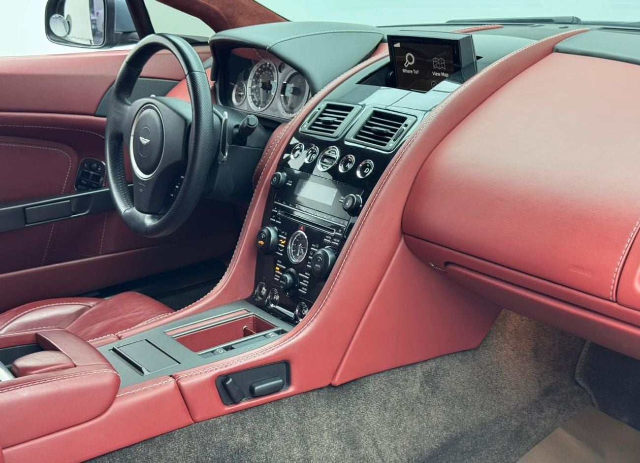 Aston Martin Vantage 2015 Aston Martin Vantage V8, Full Aston Martin Service History, Excellent Condition, GCC