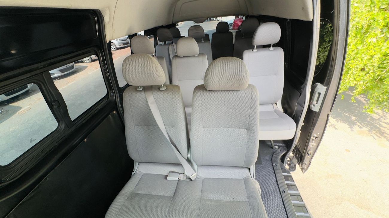 Toyota Hiace PREMIUM CONDITION | 14 SEATERS | RHD | 2018 | (AT) | 3.0L DIESEL ENGINE |  2WD