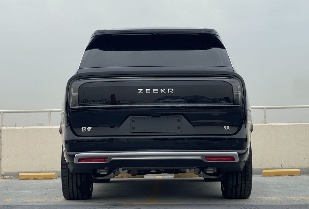Zeekr 9X FLAGSHIP FULL SIZE LUXURY HYBRID SUV 2.0L-4CYL + THREE ELECTRIC MOTORS AWD
