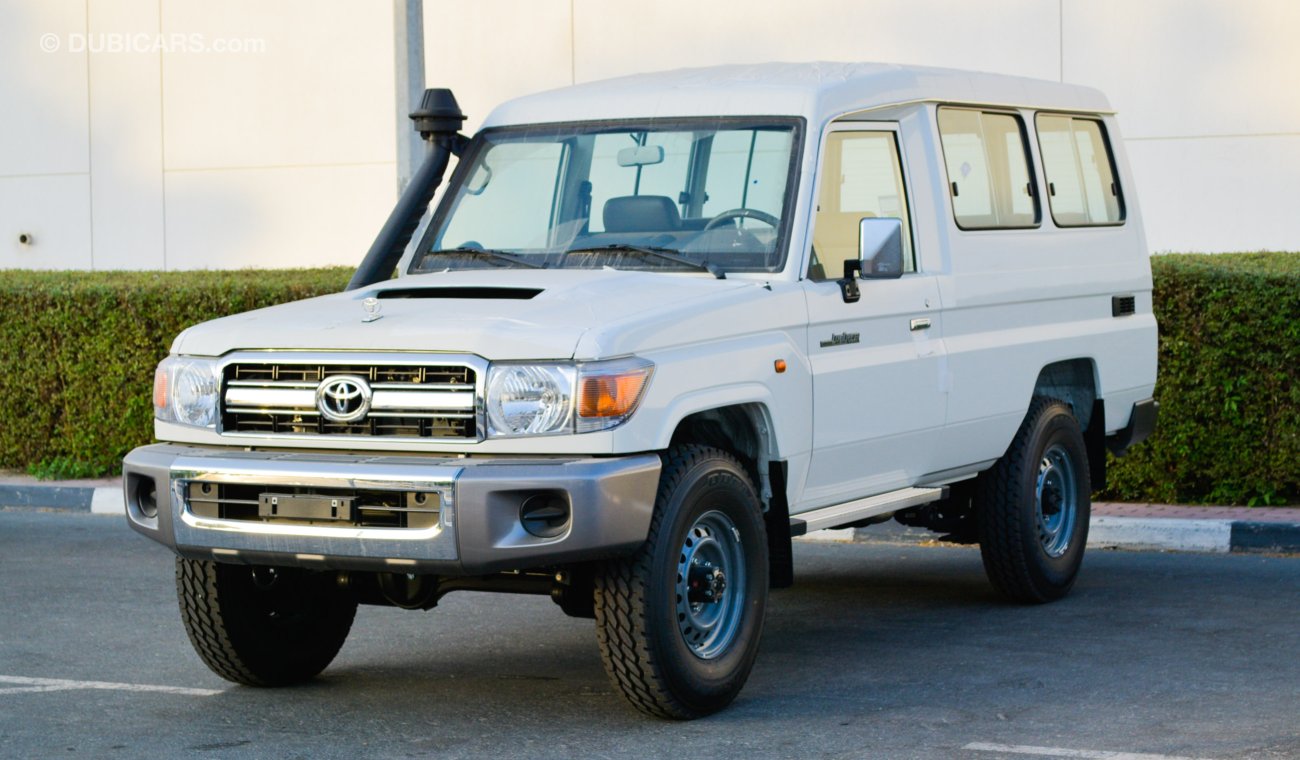 Toyota Land Cruiser Hard Top 4.5L Diesel V8