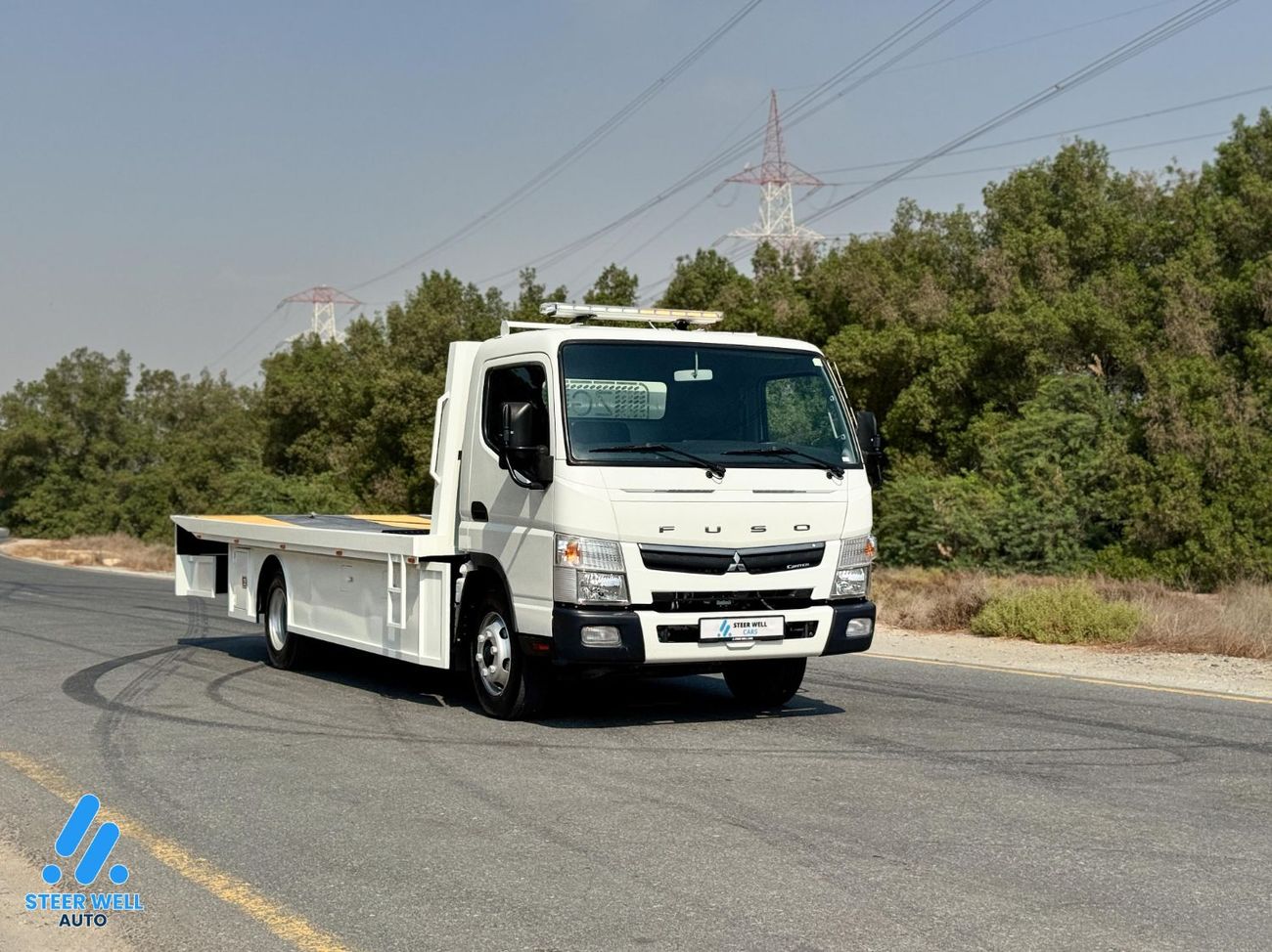 ميتسوبيشي فوسو كانتير | 3.0L | RWD | Recovery Tow Truck | GCC Specs | Excellent Condition