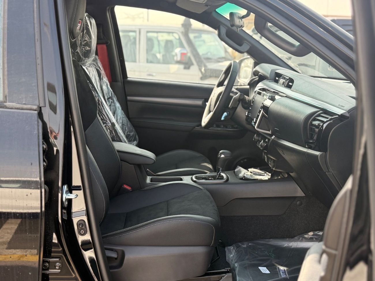 تويوتا هيلوكس Toyota Hilux GR sport 4.0 2026