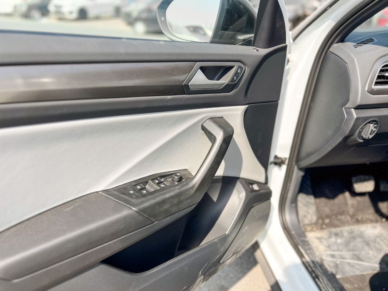 فولكس واجن T ROC EXPORT ONLY - T ROC 1.5L (Black Package) TURBOCHARGED