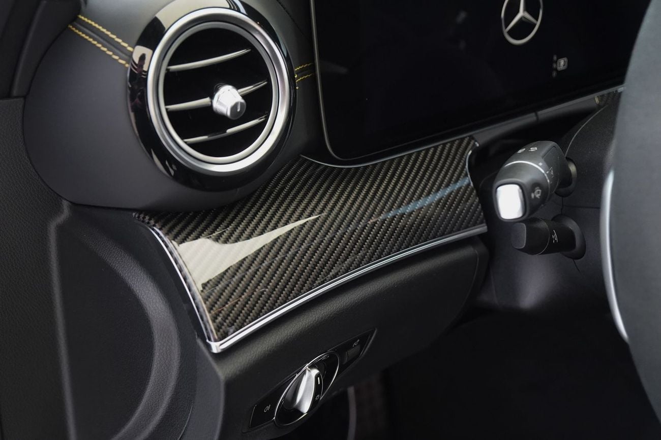 مرسيدس بنز E 63S  1 OF 999