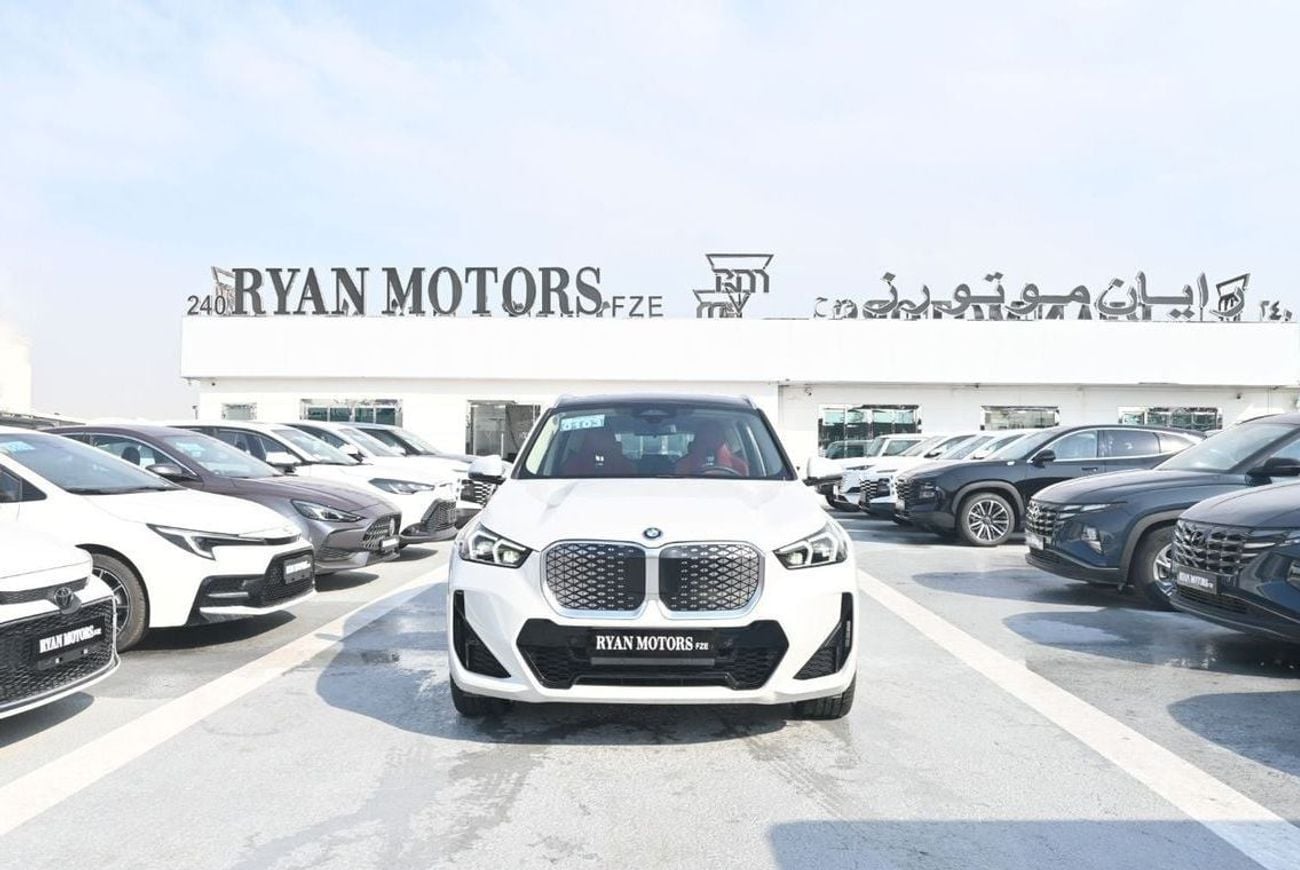 بي أم دبليو iX1 XDRIVE30 LUXURY M SPORT PACKAGE BMW iX1 xDrive 30L M Sport Kit Model 2024, Color White