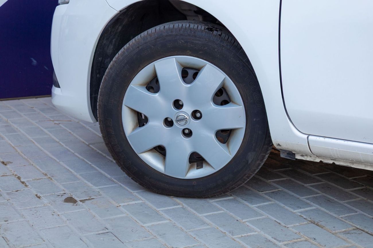 Nissan Sunny SV 1.5L l GCC | Zero Down Payment | AED 392 Monthly | Unlimited Kms Warranty