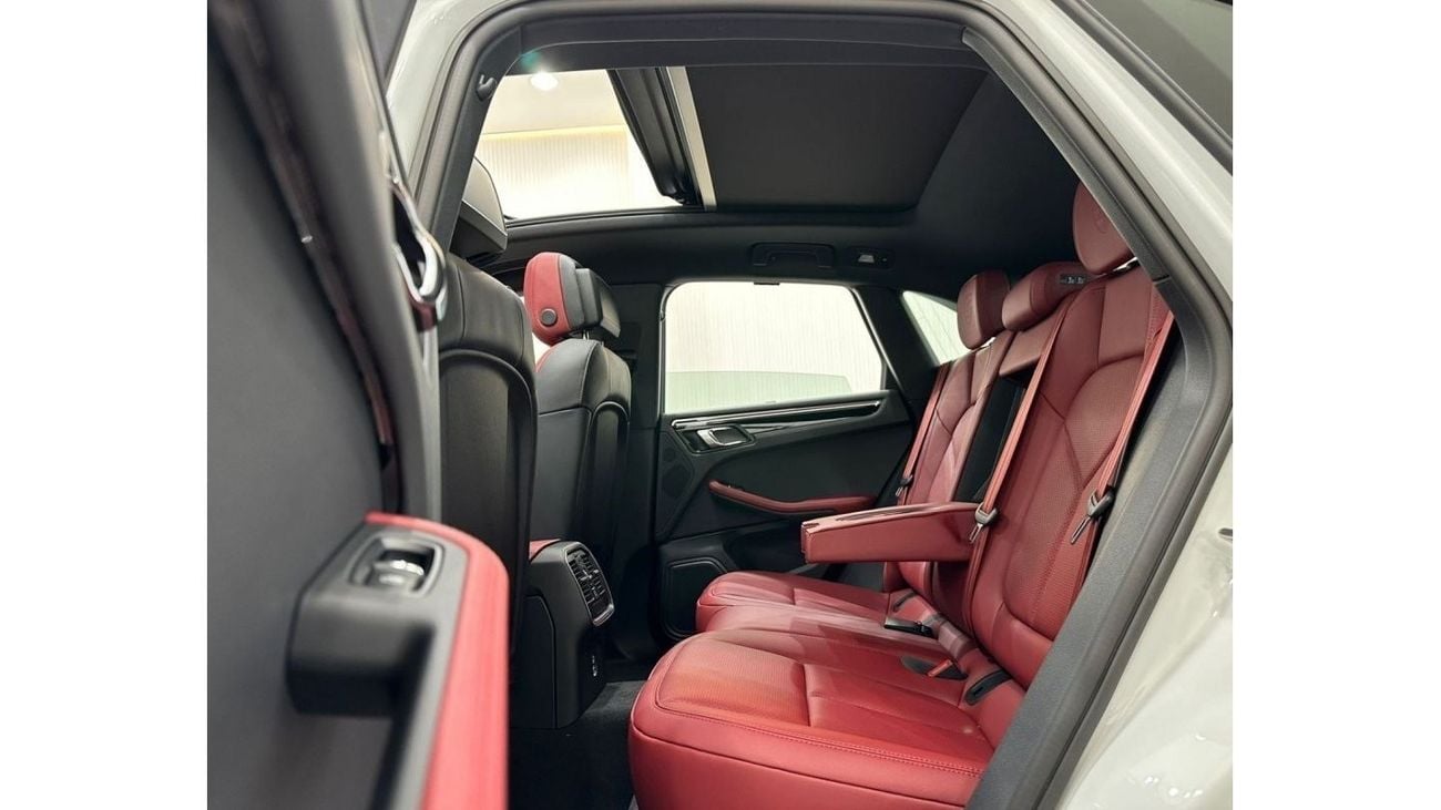 Porsche Macan *Brand New* 2024 Porsche Macan S, 2026 Porsche Warranty, Full Options, Delivery Kms, GCC