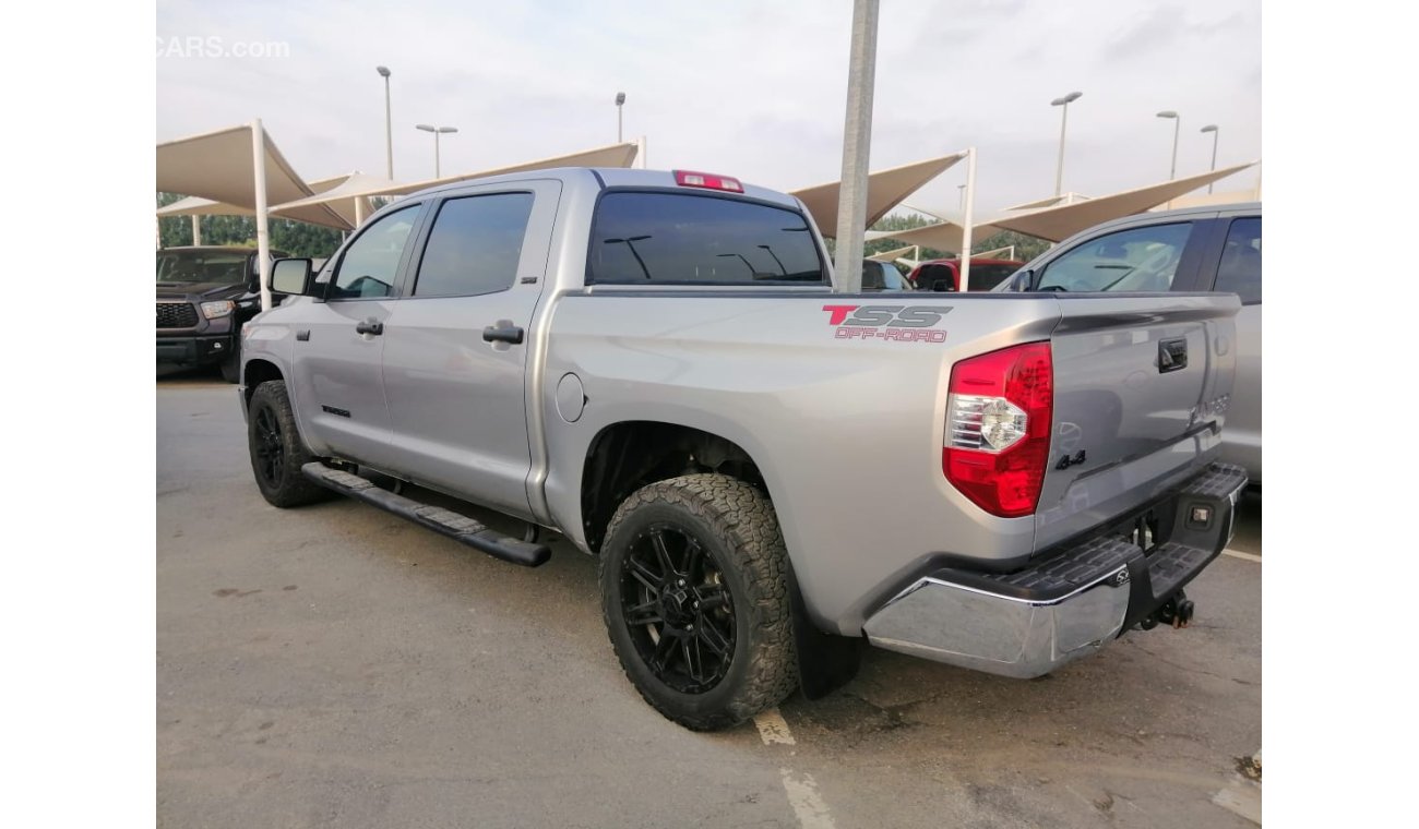 Toyota Tundra Toyota tundra crewmax TSS 2018 تويوتا تندرا 4 باب سيلفر