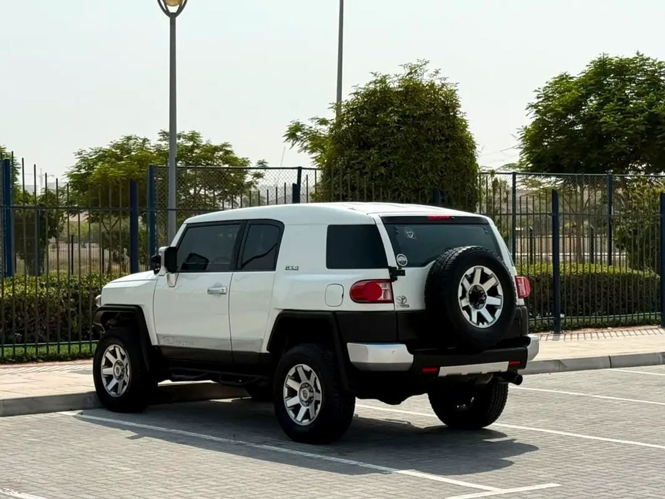 تويوتا إف جي كروزر GXR-Excellent Condition-Bank Finance Available