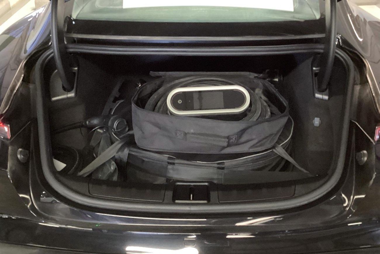 بورش تايكان Taycan | National Day Celebration | شامل الضمان | 0 ﺪﻔﻋﺓ ﺃﻮﻟﻯ