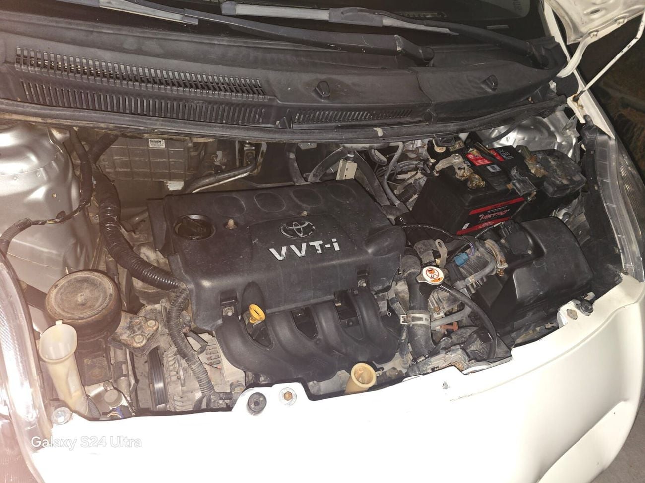 Toyota Yaris BASE