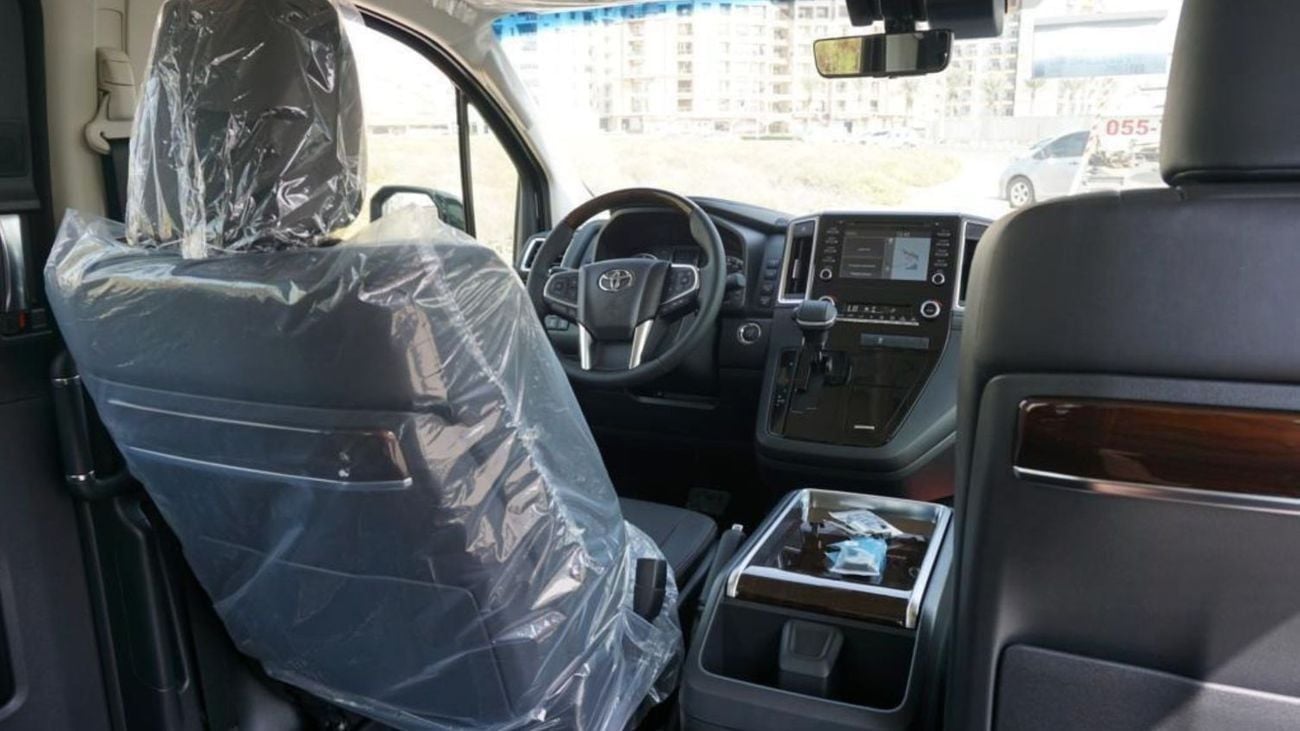 تويوتا جرافينا PREMIUM 3.5L V6, 24-valve DOHC with Dual VVT-i. 6 Seats . 5 Doors