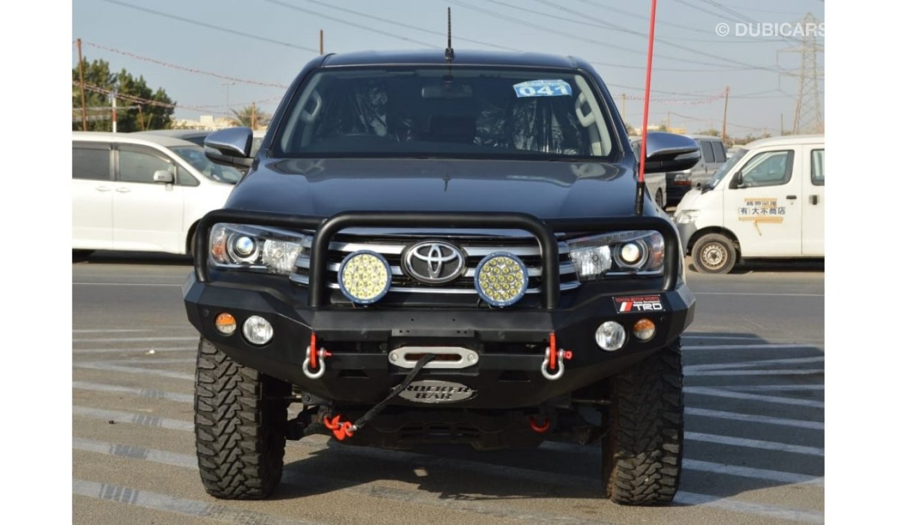 Toyota Hilux SR5