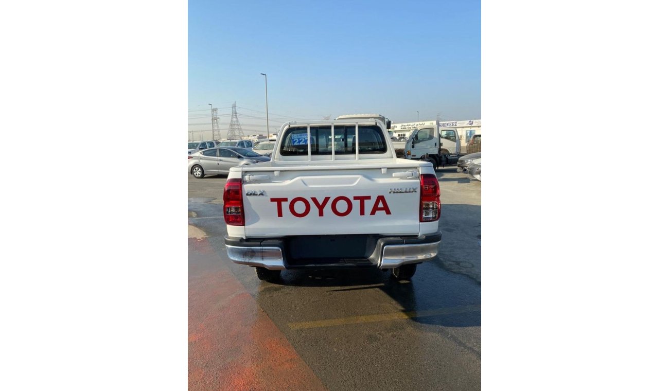 تويوتا هيلوكس Toyota Hilux DXL 2.4L