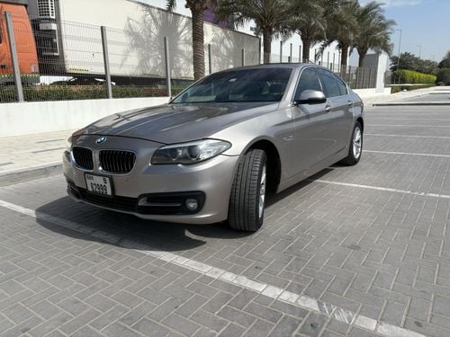 BMW 520i