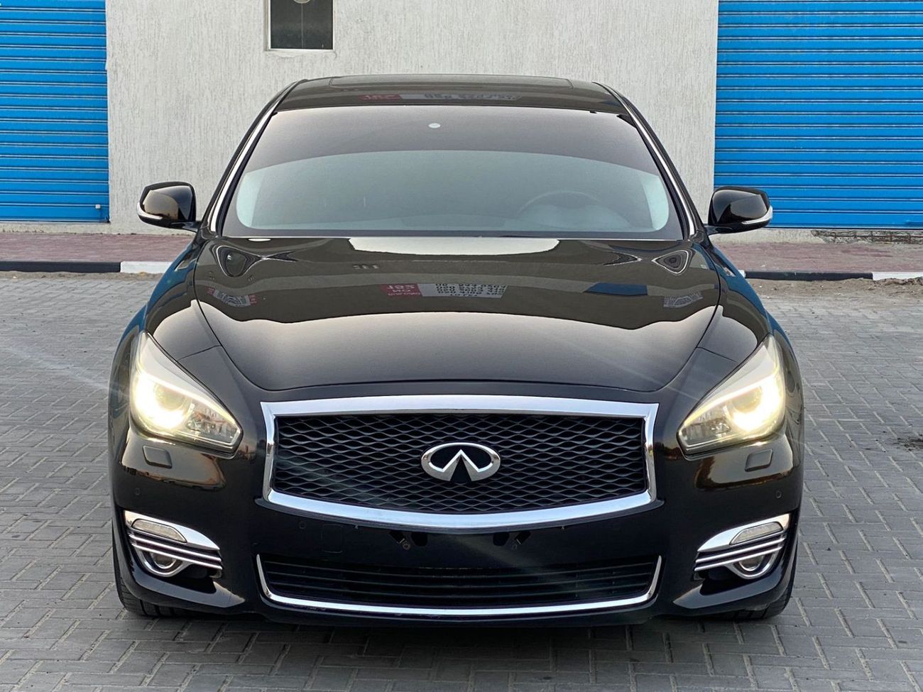 Infiniti Q70 Luxury