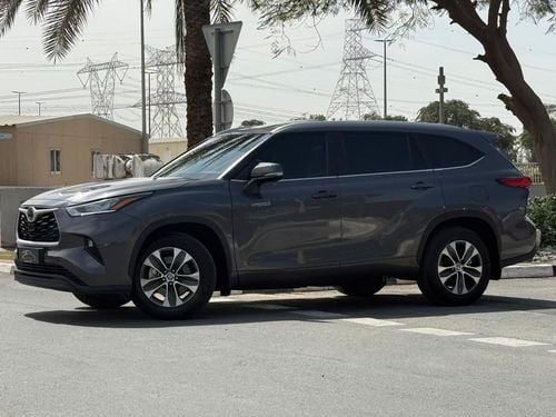 Toyota Highlander 2.5L Hybrid GXR (AWD) TOYOTA HIGHLANDER 2023 GCC HYBRID 7 SEATER IN PERFECT CONDITON