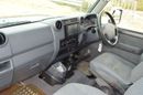 Toyota Land Cruiser Pick Up single cube 4.5 L, perfect inside and outside