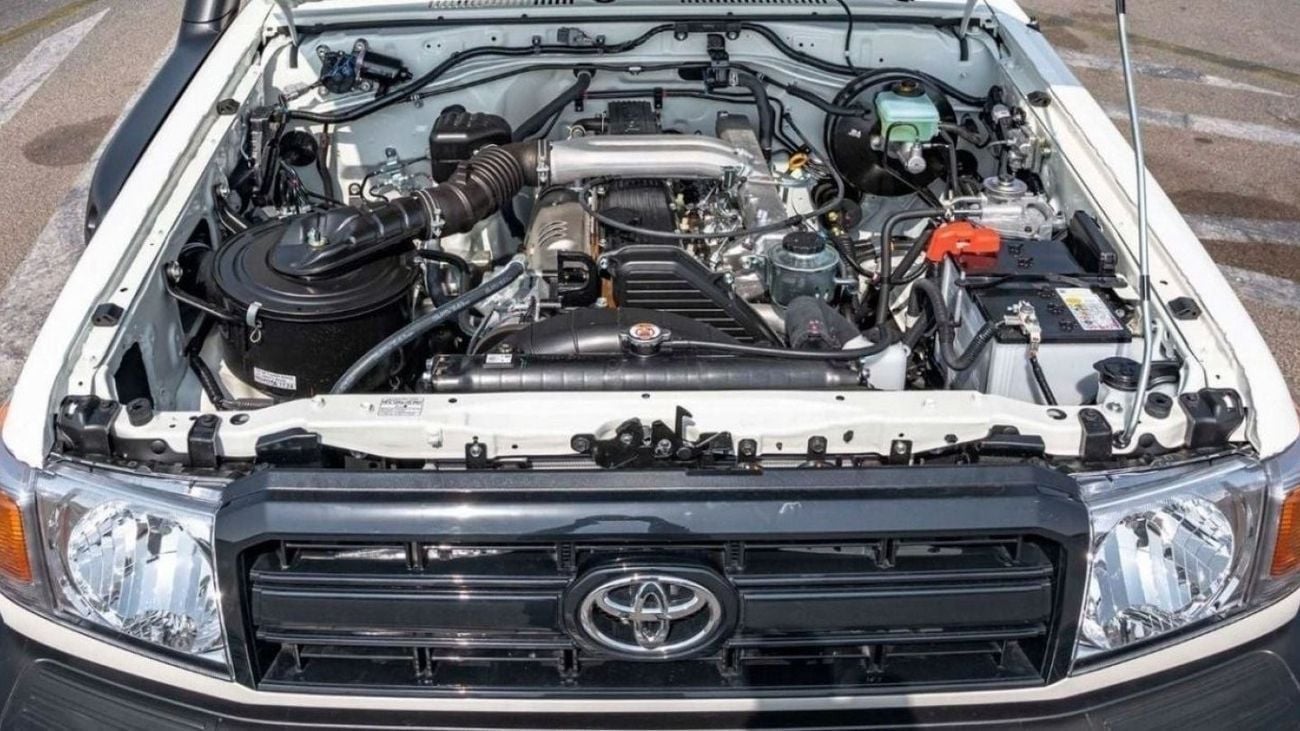 Toyota Land Cruiser 70 LC 78 HARDTOP 2.8L MT LAND CRUISER HARDTOP 3DOOR 4.2L V6 DIESEL