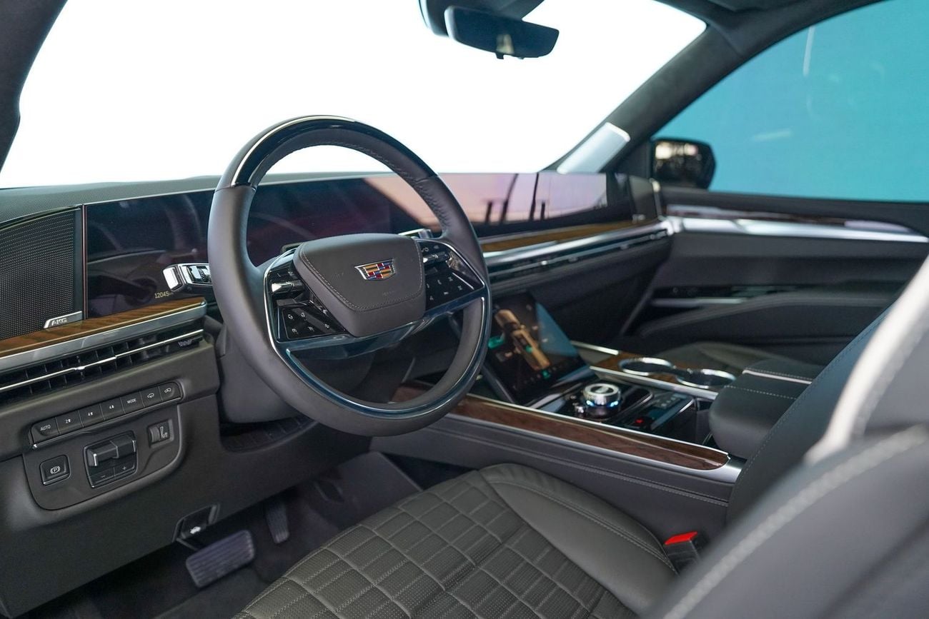 كاديلاك إسكالاد Luxury 6.2L