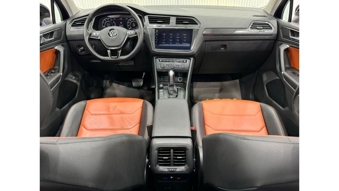 Volkswagen Tiguan 2018 Volkswagen Tiguan SEL 4MOTION, Warranty, Full Service History, Low Kms, Excellent Condition,GCC