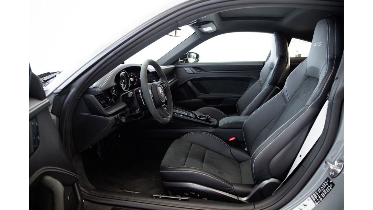 Porsche 911 CARRERA GTS