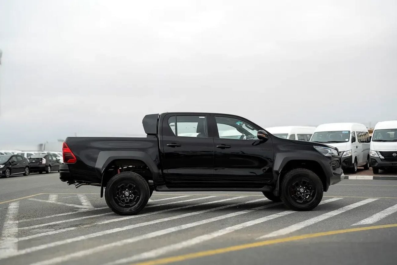 Toyota Hilux GR SPORT Toyota Hilux GR Sport 2.8L Engine 2026 GCC specs (FOR EXPORT ONLY)