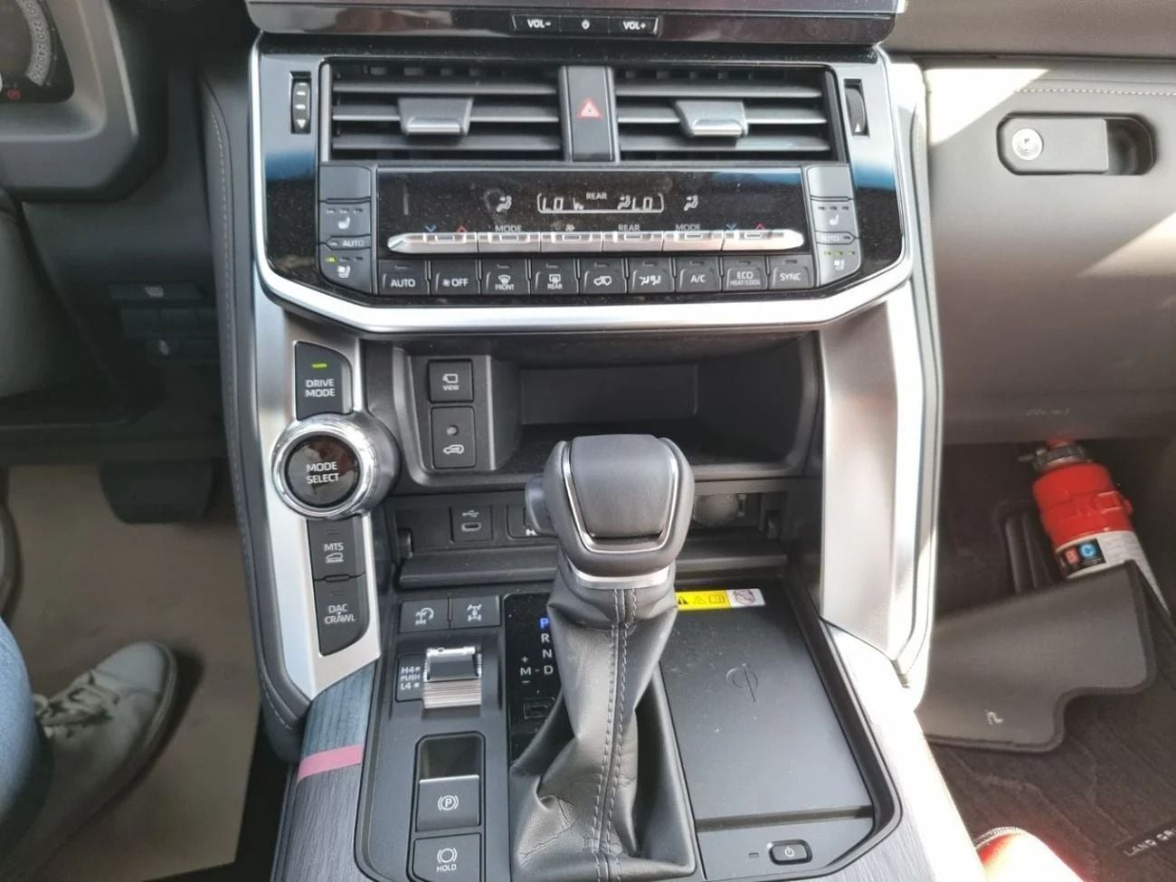 Toyota Land Cruiser 2026 Toyota Land Cruiser LC300 VXR (Full-Option with Radar) 3.3L V6 TW Twin Turbo Diesel A/T 4WD Exp