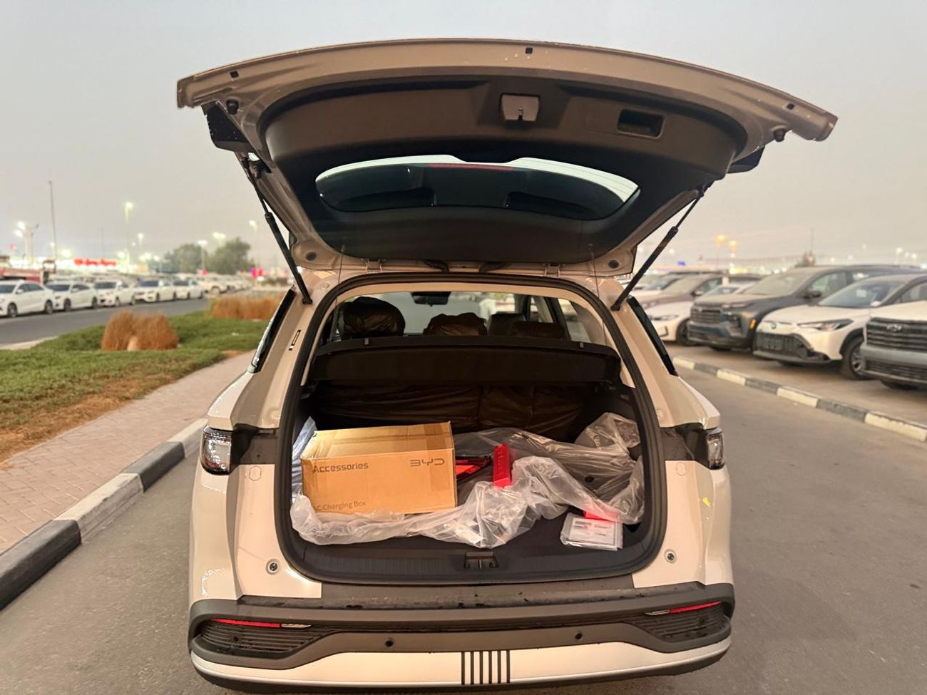 BYD Sealion 05 2025 BYD SEA LION 05 DM-i (PHEV) SUV