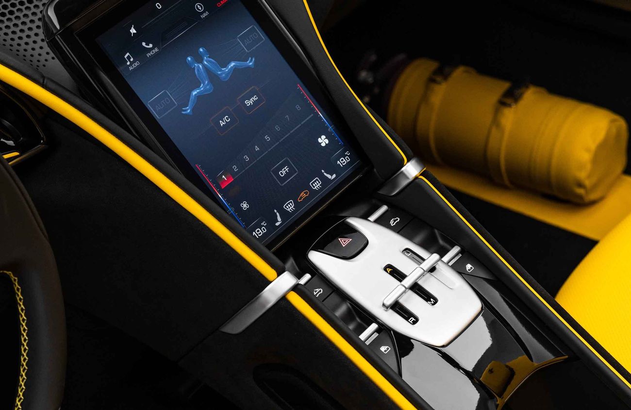 Ferrari Roma 3.9L V-8 Twin-Turbocharged Engine