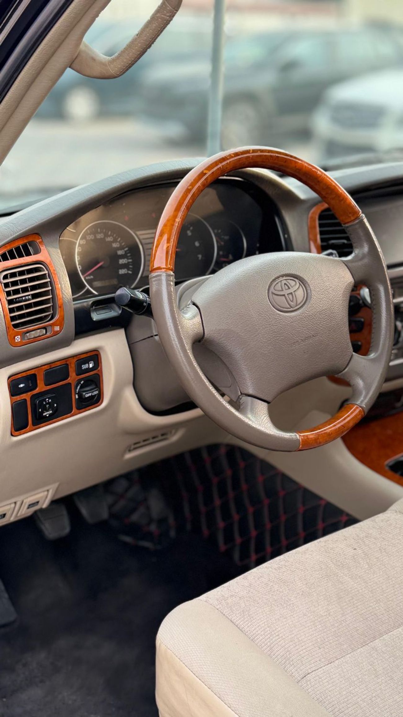 تويوتا لاند كروزر