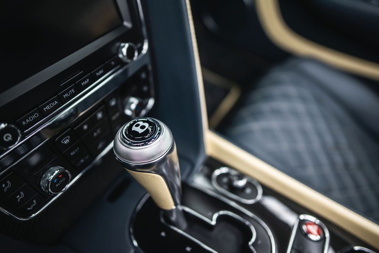 Bentley Continental GT Bentley Continental GTC V12 Cabrio
