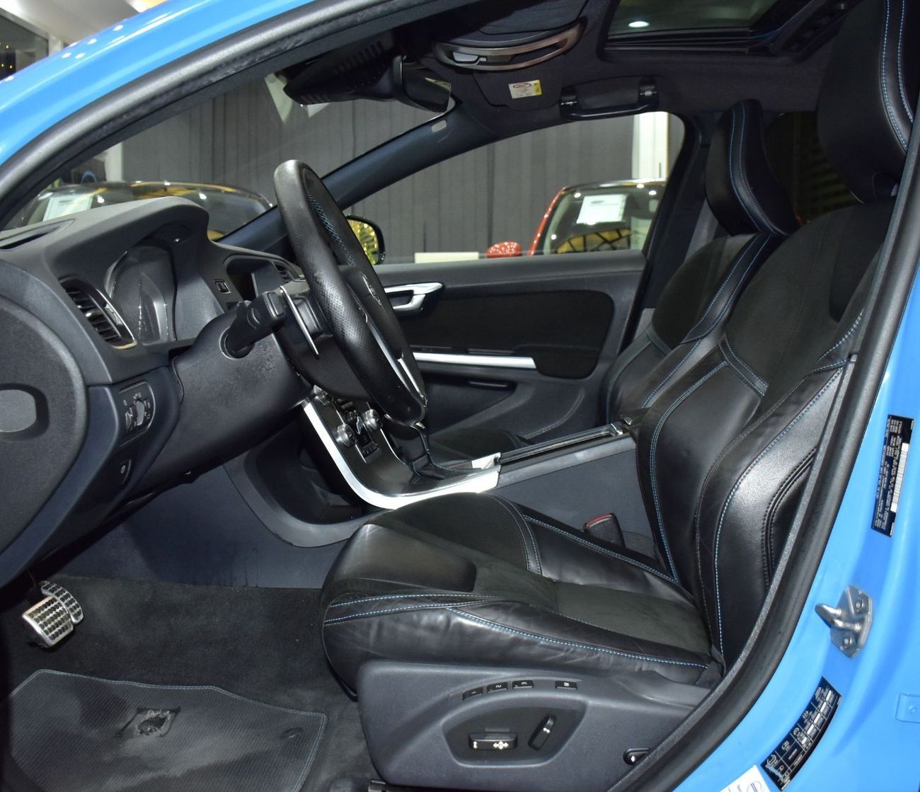 Volvo V60 POLESTAR EXCELLENT DEAL for our Volvo V60 Polestar T6 ( 2016 Model ) in Blue Color GCC Specs