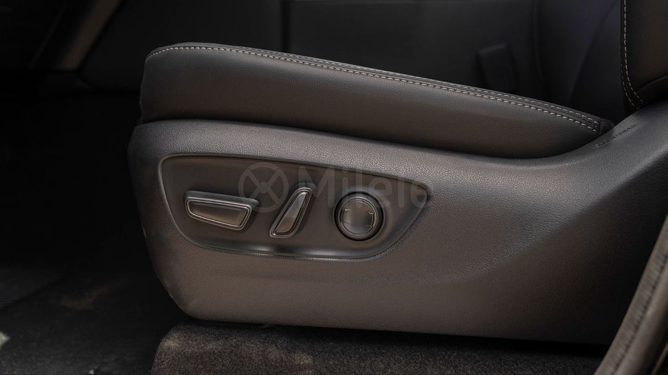 Toyota Prado TOYOTA PRADO 250 VX PREMIUM | EXPOR ONLY