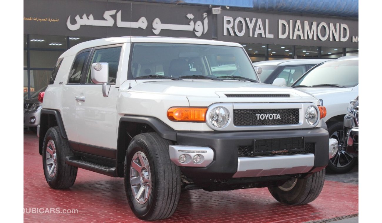 Toyota FJ Cruiser (2016) GXR V6 ,GCC