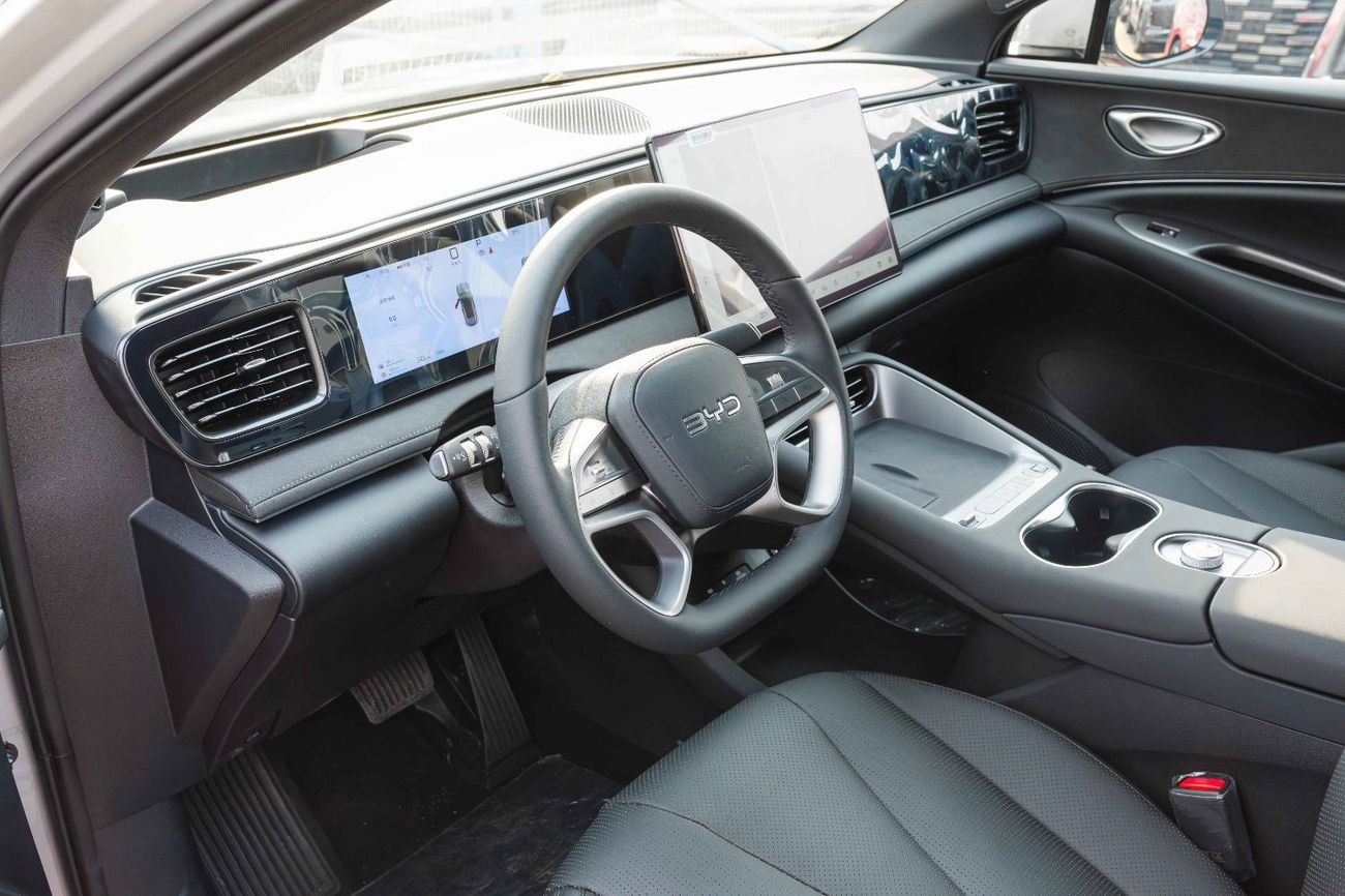 بي واي دي سيل 06 دي إم-آي BYD Sealon 06 DMI 1.5T 2025 (Grey&Black)