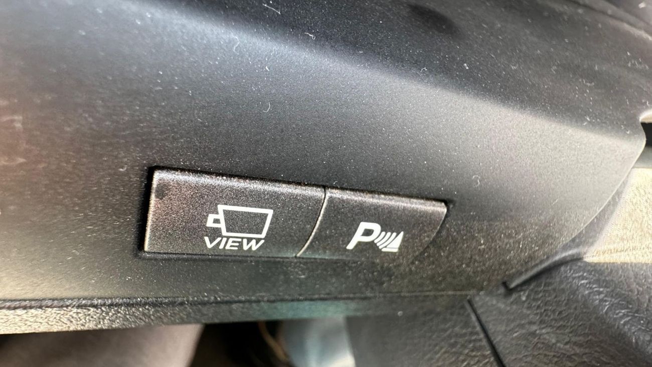 Lexus LX 470 LX570 ,RIGHT HAND DRIVE  ,PETROL 5.7 LITER ,AUTOMATIC