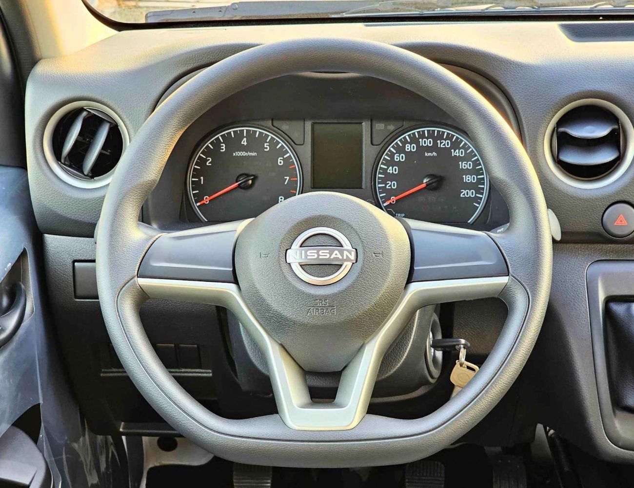 نيسان أورفان HIGHROOF | M/T | PANEL VAN | 2.5L V4 PETROL | FRONT COOLER (CODE#NHURPP)