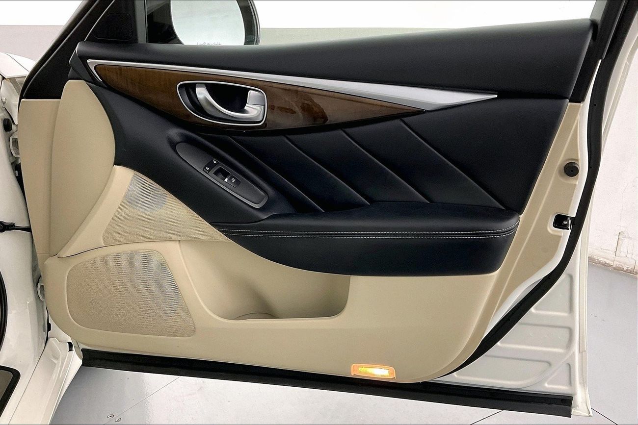 Infiniti Q50 Premium / Luxe| 1 year free warranty | Exclusive Eid offer