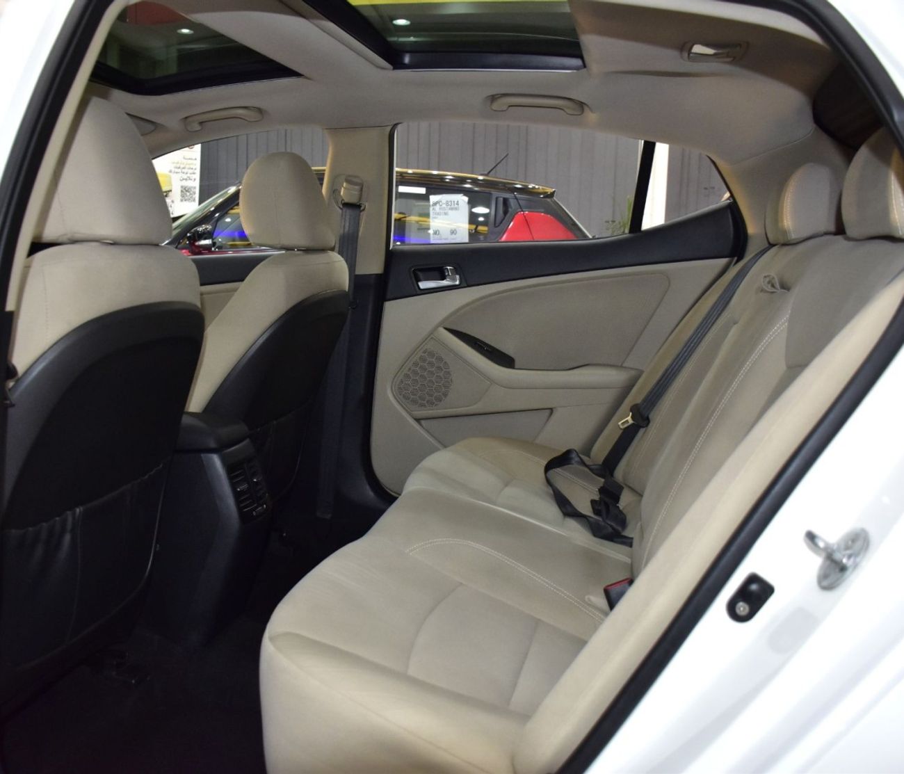 Kia Optima EXCELLENT DEAL for our KIA Optima ( 2016 Model ) in White Color GCC Specs