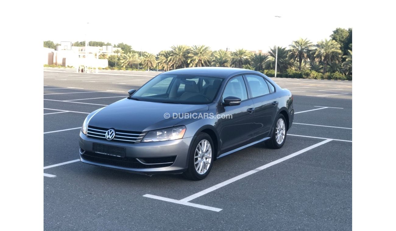 Volkswagen Passat MODEL 2014 GCC CAR PERFECT CONDITION INSIDE AND OUTSIDE