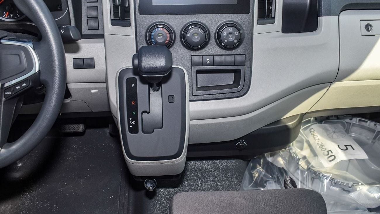 Toyota Hiace High Roof Van 3.5L